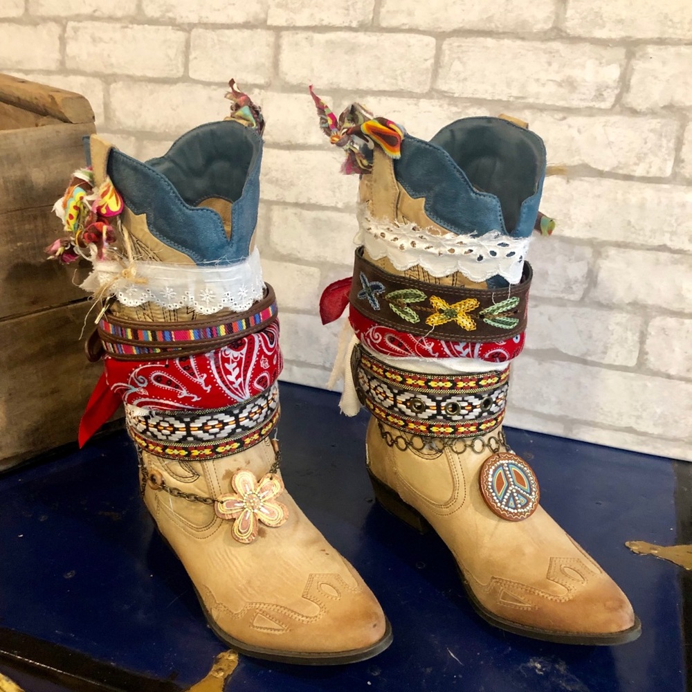 Upcycled soft Faux Leather Cowboy Boots 9